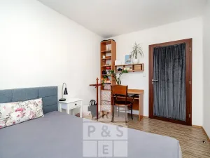 Prodej vícegeneračního domu, Praha - Štěrboholy, Pod areálem, 333 m2