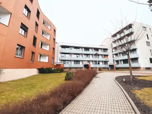 Pronájem bytu 2+kk, Praha - Kobylisy, Čumpelíkova, 52 m2