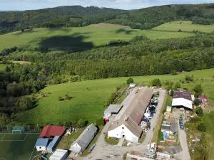 Prodej výrobních prostor, Luhačovice, 1700 m2