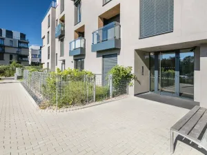 Pronájem garážového stání, Praha - Libeň, Menclova, 6 m2