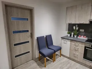 Pronájem obchodního prostoru, Neratovice, Kojetická, 11 m2