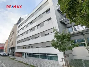 Pronájem kanceláře, Praha - Smíchov, Kováků, 103 m2