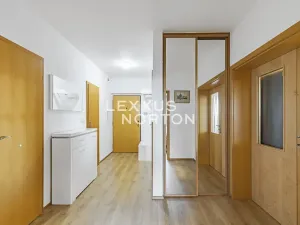 Pronájem bytu 3+kk, Praha - Břevnov, Šlikova, 100 m2