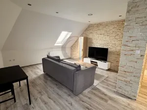 Pronájem bytu 2+1, Chomutov, Karlovarská, 81 m2