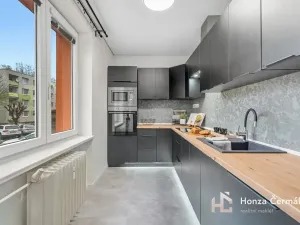 Prodej bytu 3+kk, Olomouc, Velkomoravská, 67 m2