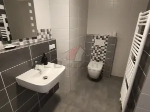 Pronájem bytu 3+kk, Nymburk, Ke Strouze, 90 m2