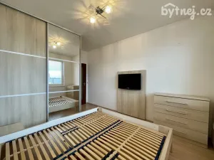 Pronájem bytu 3+kk, Olomouc - Nové Sady, Novosadský dvůr, 67 m2