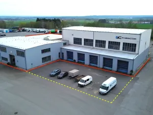 Pronájem výrobních prostor, Lišov, Hůrecká, 2357 m2