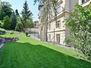 Pronájem bytu 1+kk, Praha - Smíchov, Na Březince, 30 m2