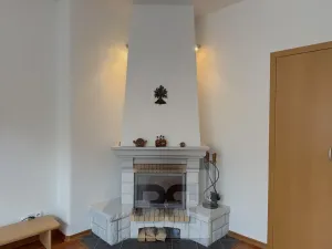 Pronájem bytu 3+1, Praha - Holešovice, U vody, 106 m2