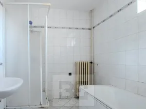 Prodej rodinného domu, Hrobce, Hlavní, 238 m2