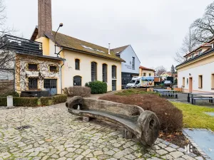 Pronájem výrobních prostor, Praha - Dolní Počernice, Národních hrdinů, 120 m2