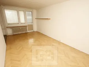 Pronájem bytu 3+kk, Praha - Karlín, U Sluncové, 83 m2