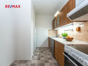 Pronájem bytu 3+kk, Praha - Bohnice, Radomská, 54 m2