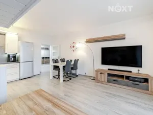 Prodej bytu 2+kk, Praha - Čakovice, Marty Krásové, 66 m2