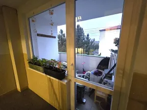 Prodej bytu 2+1, Karlovy Vary, Lomená, 52 m2