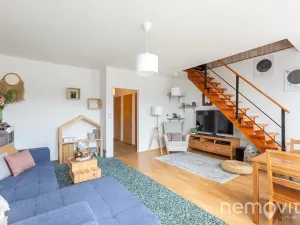 Prodej bytu 3+1, Unhošť, V Zahradách, 74 m2