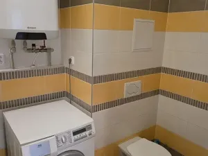 Pronájem bytu 2+kk, Jesenice, V Roháči I., 50 m2