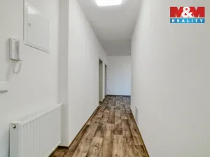 Prodej bytu 4+1, Cheb, Májová, 121 m2