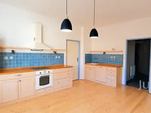 Pronájem bytu 3+1, Písek, Mírové nám., 96 m2