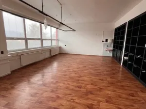 Pronájem kanceláře, Bruntál, Rýmařovská, 600 m2