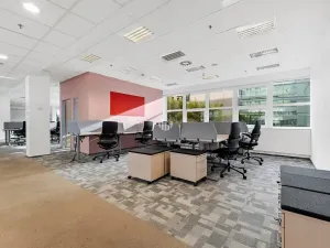 Pronájem kanceláře, Praha - Smíchov, Radlická, 363 m2