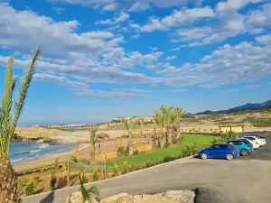 Prodej bytu 2+kk, Agios Amvrosios Keryneias, Kypr, 65 m2