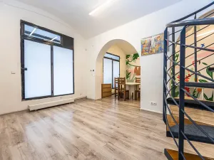 Pronájem obchodního prostoru, Praha - Žižkov, Husitská, 135 m2