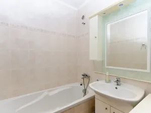 Pronájem bytu 3+1, Praha - Čimice, Chvatěrubská, 71 m2