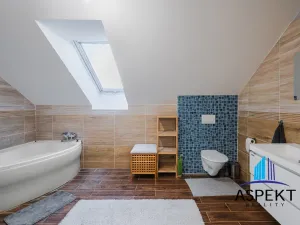 Prodej rodinného domu, Neumětely, V Chaloupkách, 220 m2
