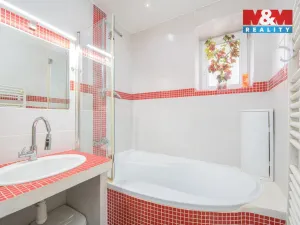 Prodej rodinného domu, Krupá, 186 m2