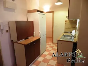 Pronájem bytu 2+1, Praha - Nusle, Čestmírova, 57 m2