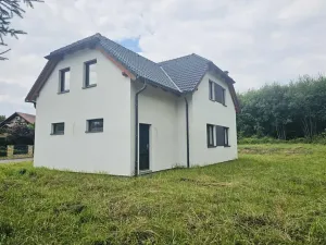 Pronájem rodinného domu, Pětihosty, 183 m2