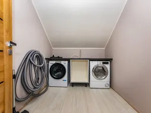 Prodej rodinného domu, Buš, 375 m2