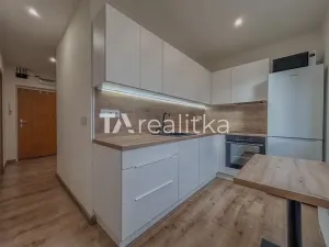 Pronájem bytu 2+1, Orlová, Kpt. Jaroše, 53 m2