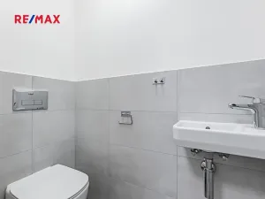 Pronájem bytu 2+kk, Praha - Nusle, Kloboučnická, 58 m2