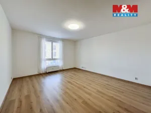 Pronájem bytu 1+kk, Hostivice, Za Mlýnem, 29 m2