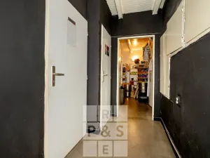 Prodej obchodního prostoru, Praha - Smíchov, Zborovská, 186 m2