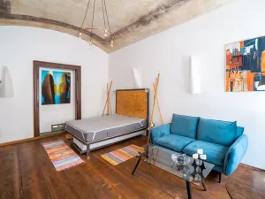 Prodej bytu 1+1, Praha - Malá Strana, Petřínská, 44 m2