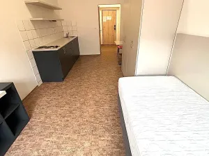Pronájem bytu 1+kk, Praha - Smíchov, Křížová, 20 m2