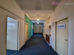 Pronájem kanceláře, Uherské Hradiště, Tř. Maršála Malinovského, 23 m2