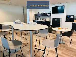 Pronájem kanceláře, Praha, Prosecká, 285 m2