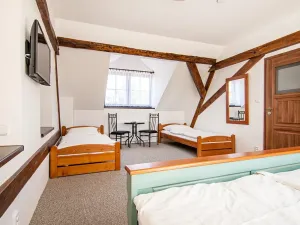 Prodej obchodního prostoru, Břežany I, 590 m2