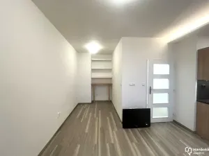 Pronájem bytu 1+kk, Olomouc, Zámečnická, 38 m2