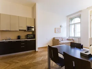 Pronájem bytu 2+kk, Praha - Nové Město, Hálkova, 49 m2