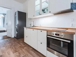 Prodej bytu 2+kk, Praha - Vyšehrad, Neklanova, 42 m2