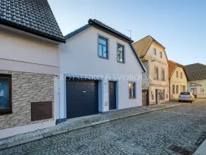 Prodej rodinného domu, Kamenice nad Lipou, Dobšova, 210 m2