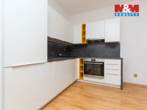 Pronájem bytu 2+1, Pardubice - Zelené Předměstí, Pichlova, 53 m2