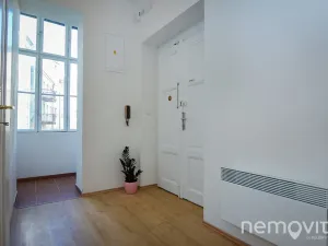 Pronájem bytu 2+kk, Praha - Vinohrady, Americká, 36 m2