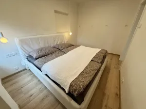 Pronájem bytu 2+kk, Praha - Suchdol, K Roztokům, 68 m2